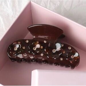 Flower Acrylic Hair Claw Clips